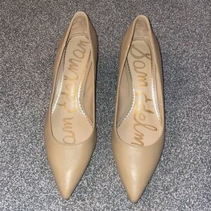 Nude Sam Edelman pointed toe kitten heels size 8